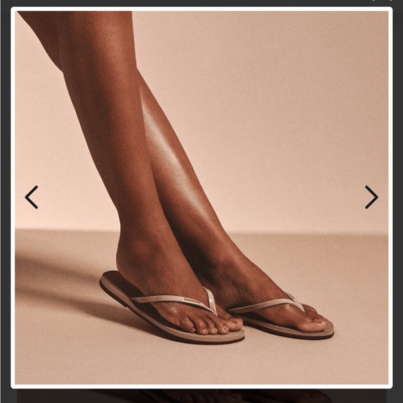 You Metallic Flip Flops - Picture 5 of 6